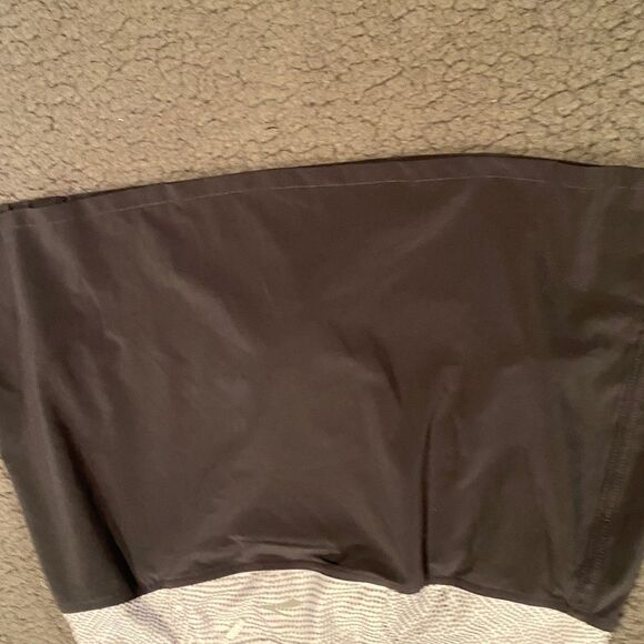 Brooks Tennis Skort Skirt Size Medium GreyWith Polka Dot Top Trim - Picture 8 of 11